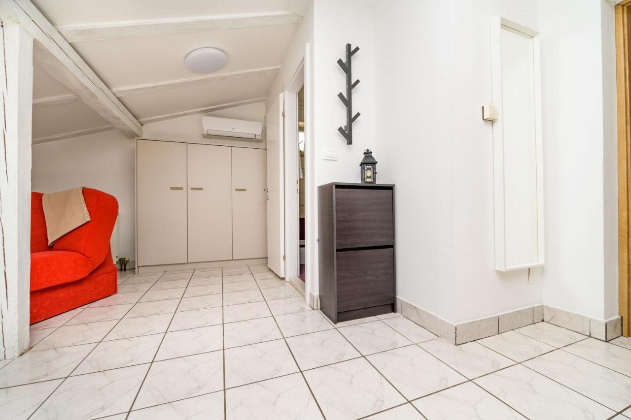 House Rosa Apartamento Mali Lošinj Exterior foto