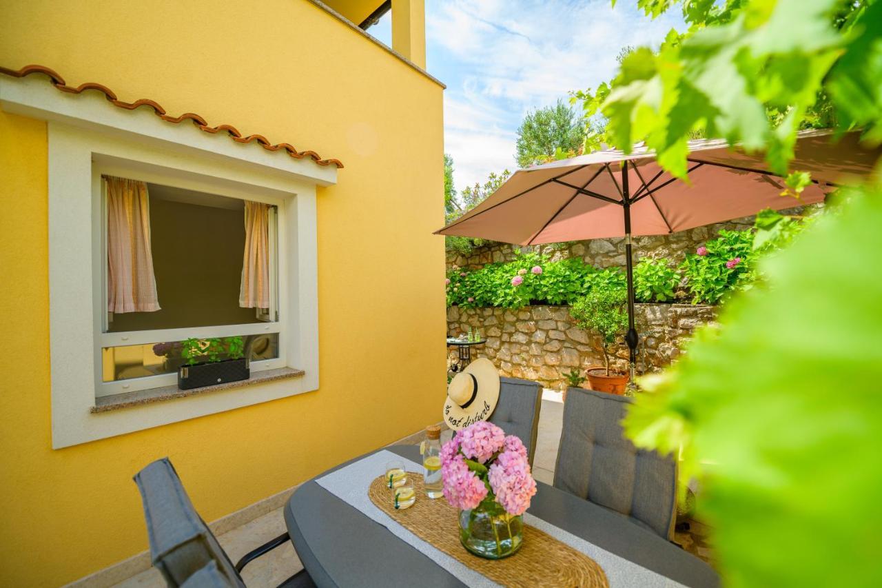 House Rosa Apartamento Mali Lošinj Exterior foto